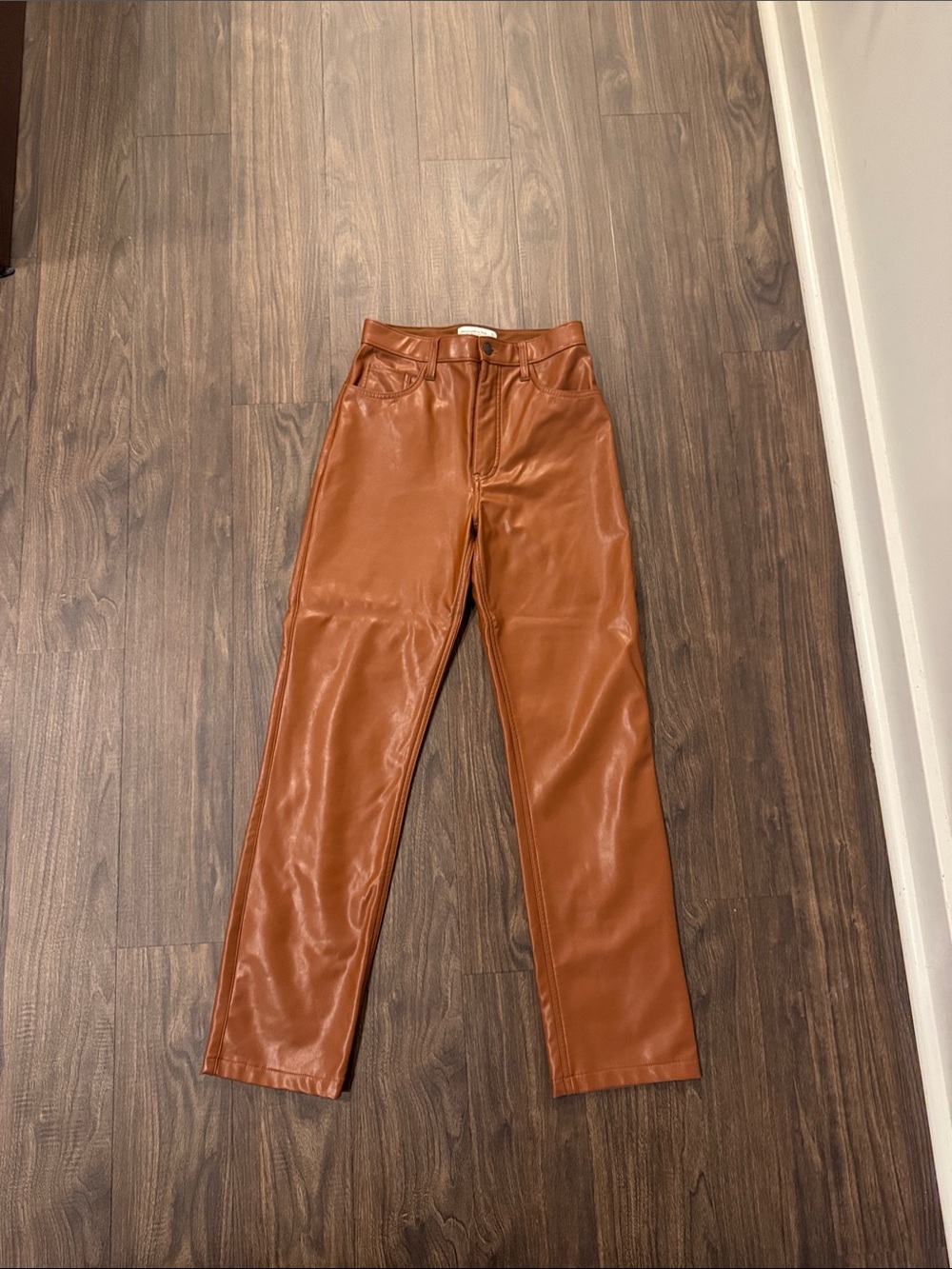 Abercrombie & Fitch Straight-Leg Faux Leather Jeans in Cognac